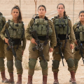 Facciamo chiarezza sull’integrazione delle donne nelle unità combattenti in Israele