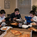 Quando la cena in famiglia sopravvive solo di Shabbàt
