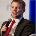Smotrich: «Non è popolare dirlo, ma lo Stato d’Israele finanzia gli arabi più dei charedim»